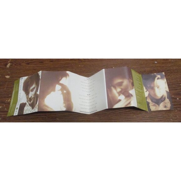 K.D. Lang - Ingenue on cassette (Sire Records Canada, 1992) - Picture 3 of 4